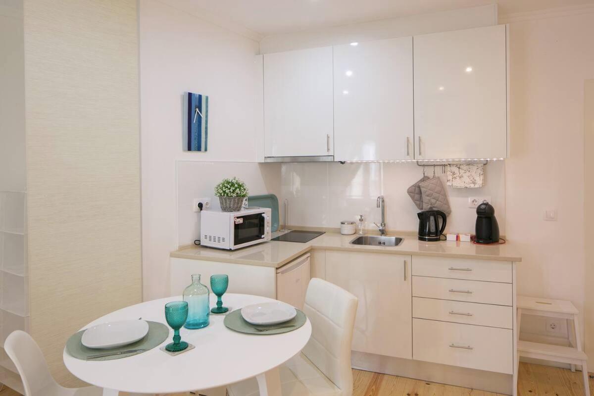 Central Turquoise Studio Apartment Lisbon Exterior photo